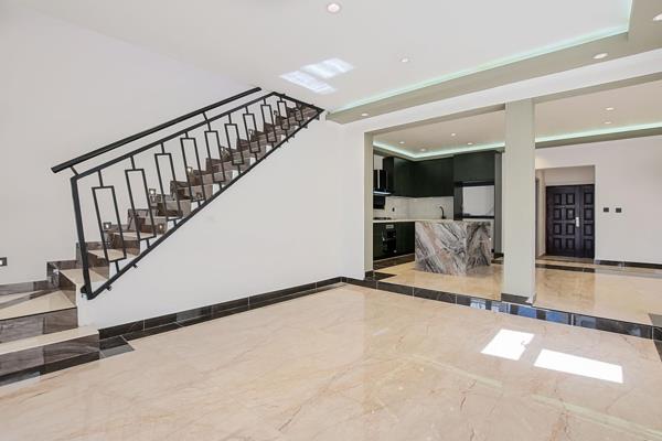 3 Bedroom Property for Sale in Sandown Western Cape